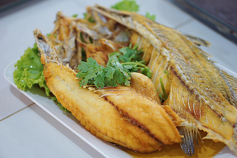 หัวหิน, top 12+ ร้านอาหารชะอำ 2567 ติดทะเล ราคาถูก บรรยากาศดี ซีฟู้ดเด็ด