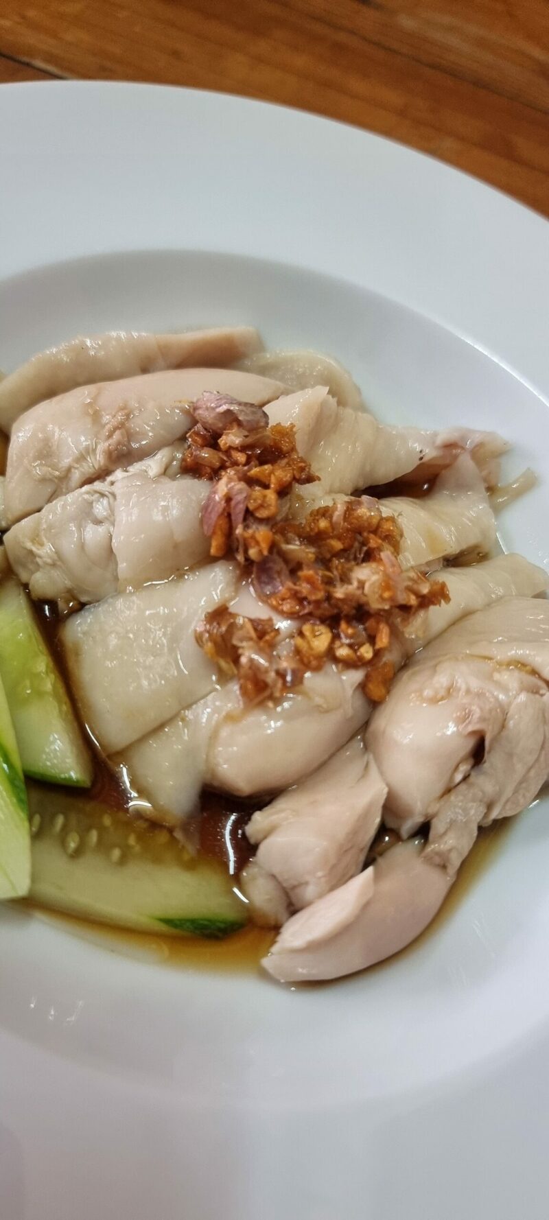 รวมร้านข้าวมันไก่ ภูเก็ต ข้าวหอม ไก่นุ่ม น้ำจิ้มเด็ด ร้านอร่อยที่ห้ามพลาด!