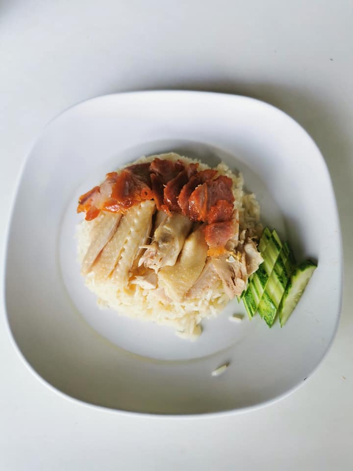 รวมร้านข้าวมันไก่ ภูเก็ต ข้าวหอม ไก่นุ่ม น้ำจิ้มเด็ด ร้านอร่อยที่ห้ามพลาด!