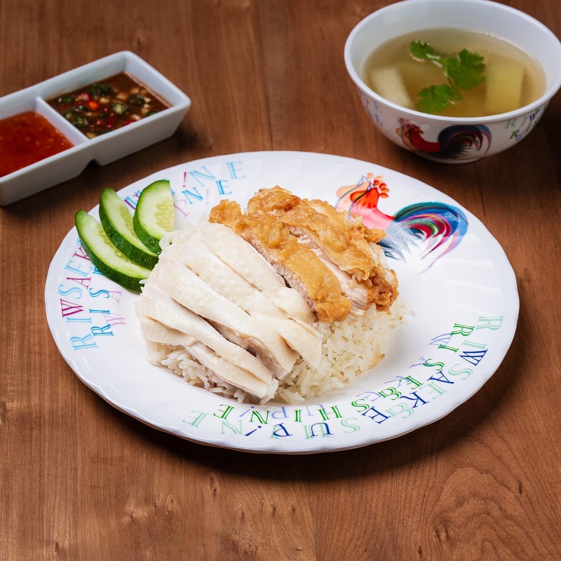 รวมร้านข้าวมันไก่ ภูเก็ต ข้าวหอม ไก่นุ่ม น้ำจิ้มเด็ด ร้านอร่อยที่ห้ามพลาด!