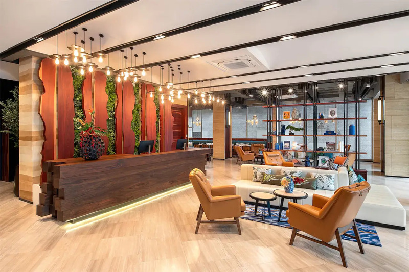 mercure bangkok surawong โรงแรมดีไซน์โมเดิร์น บนถนนสุรวงศ์ ใกล้แหล่งแฮงค์เอาท์