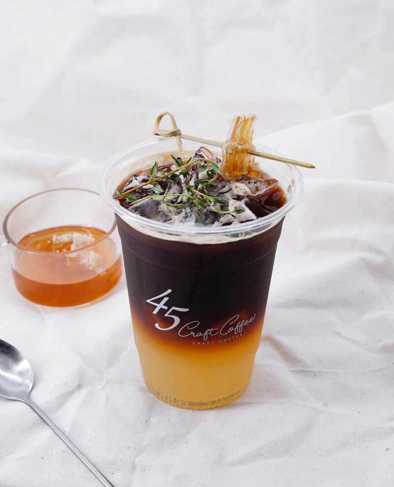 ร้านกาแฟนั่งทำงาน บรรยากาศเงียบๆ ย่านสยาม-จุฬา แถมเป็น co-working space อยู่ใกล้ใจกลางเมือง