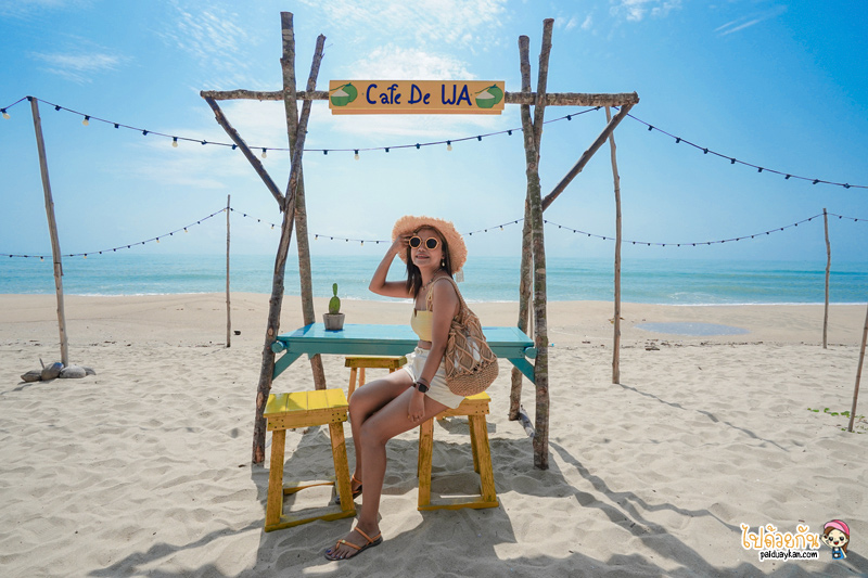 เที่ยวบ้านกรูด, cafe de wa บ้านกรูด, คาเฟ่เดอวา, คาเฟ่บ้านกรูด, ร้านกาแฟบ้านกรูด, cafe de wa คาเฟ่น่ารักโทนสีเหลือง ริมหาดบ้านกรูด