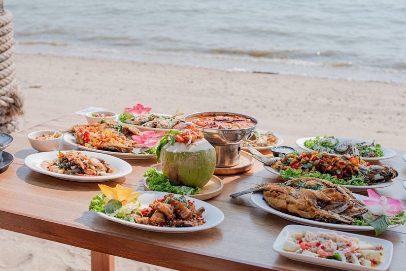 top 10+ ร้านอาหารชลบุรี 2567 วิวสวย ติดริมทะเล บรยากาศดี ราคาไม่แพง