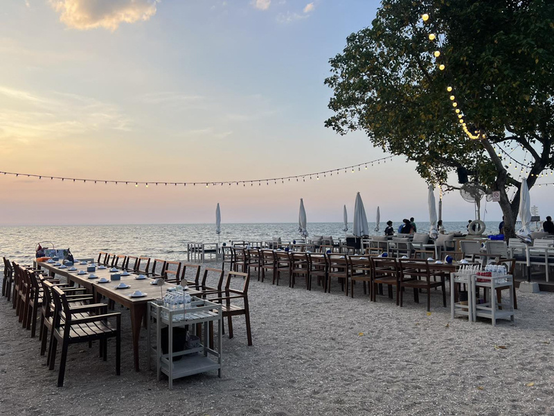 top 10+ ร้านอาหารชลบุรี 2567 วิวสวย ติดริมทะเล บรยากาศดี ราคาไม่แพง