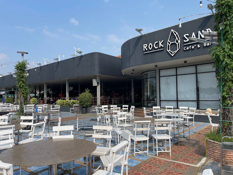 top 10+ ร้านอาหารชลบุรี 2567 วิวสวย ติดริมทะเล บรยากาศดี ราคาไม่แพง