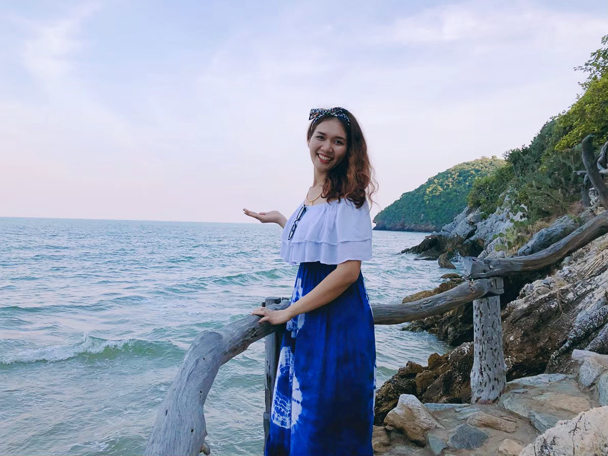 seen space, จุดชมวิวเขาแดง, ตลาดโต้รุ่งหัวหิน, ถ้ำพระยานคร, ที่เที่ยวประจวบ, ที่เที่ยวประจวบ 2020, ที่เที่ยวประจวบ 2021, ที่เที่ยวประจวบ 2563, ที่เที่ยวประจวบ 2564, ที่เที่ยวประจวบ 2565, ที่เที่ยวประจวบคีรีขันธ์ 2565, ประจวบคีรีขันธ์, ปราณบุรี, วนอุทยานปราณบุรี, วัดห้วยมงคล, ศูนย์ศึกษาธรรมชาติบึงบัว, สถานีรถไฟหัวหิน, หัวหิน, หาดปราณบุรี, หาดหัวหิน, หาดเขากะโหลก, อุทยานราชภักดิ์, อุทยานแห่งชาติเขาสามร้อยยอด, เกาะทะลุ, เขาหินเหล็กไฟ, เที่ยวประจวบ, top 10+ ที่เที่ยว ประจวบคีรีขันธ์ เที่ยวทะเล ชมถ้ำ เดินเล่นบึงบัว