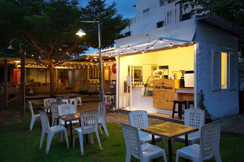 top 16+ คาเฟ่ ตรัง บรรยากาศดีน่าถ่ายรูป เหมาะแก่การนั่งทำงานและไม่ไกลจากตัวเมือง