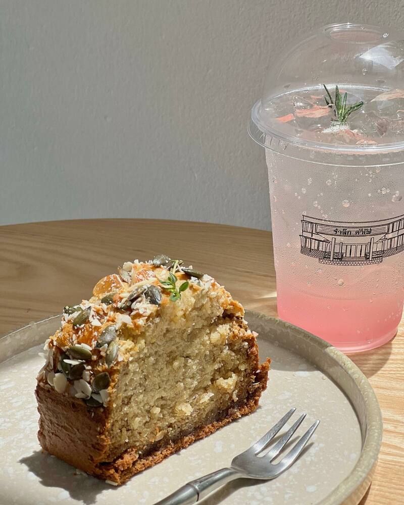 top 16+ คาเฟ่ ตรัง บรรยากาศดีน่าถ่ายรูป เหมาะแก่การนั่งทำงานและไม่ไกลจากตัวเมือง