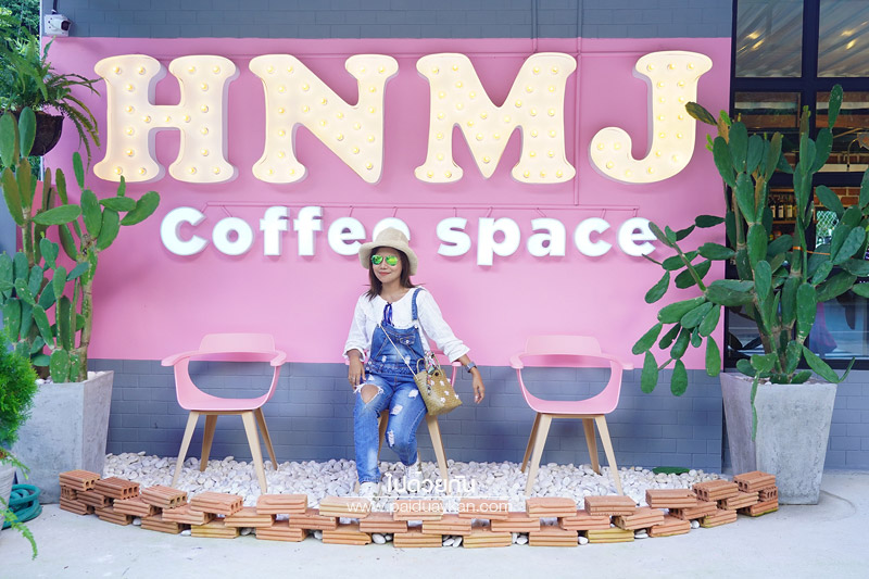 คาเฟ่ม่อนแจ่ม, ฮิมน้ำแม่จะ, คาเเฟ่แม่ริม, ร้านกาแฟม่อนแจ่ม, ฮิมน้ำแม่จะ คาเฟ่น่ารักสีสันสดใส