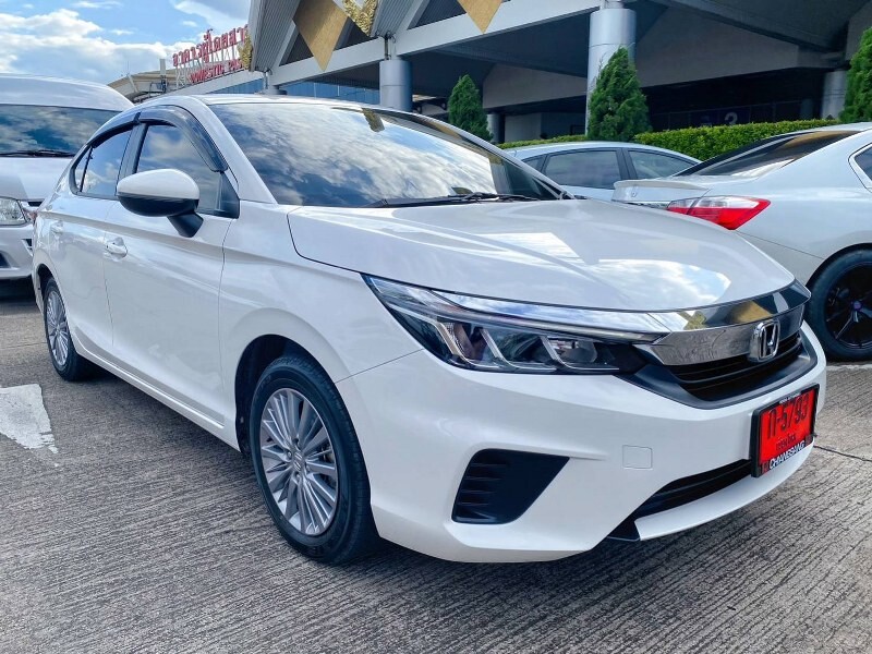 รถเช่า, top 16+ รถเช่าเชียงใหม่ 2567 ราคาถูก ขับเที่ยวปลอดภัย รับรถที่สนามบินได้เลย