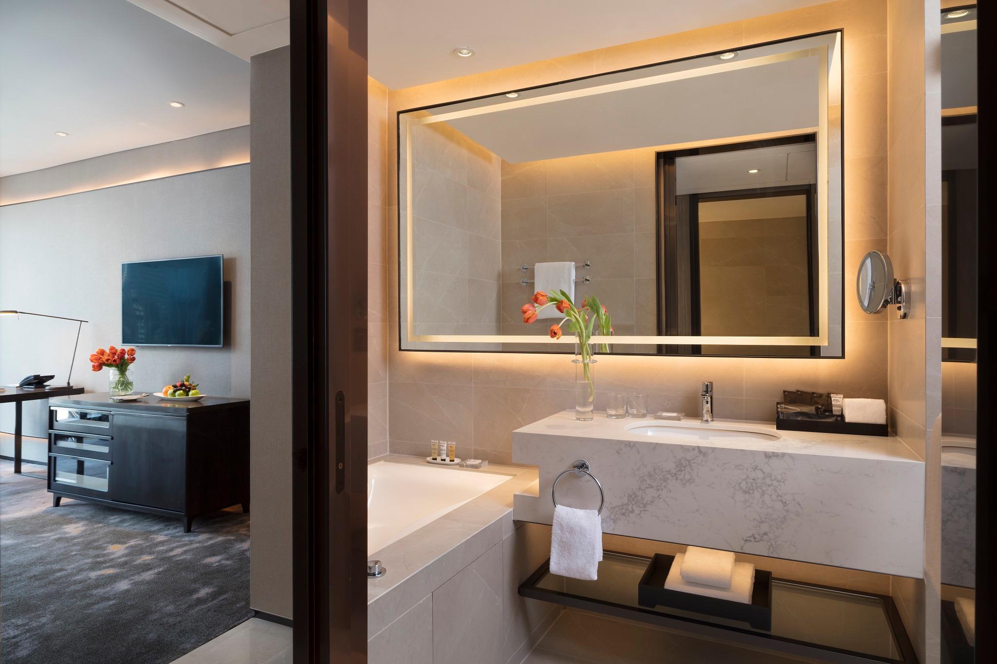 carlton hotel bangkok sukhumvit โรงแรมหรู 5 ดาว ใจกลางย่านสุขุมวิท