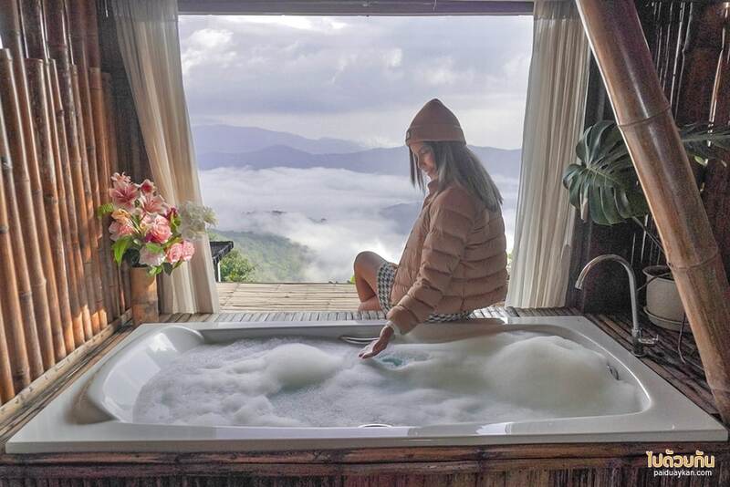 ดอยม่อนเงาะ, เที่ยวแม่แตง, จูเลี๊ยะแคมป์, จูเลี๊ยะแคมป์ ม่อนเงาะ ที่พักวิวเขา ชมหมอกสวยจากหน้าบ้าน