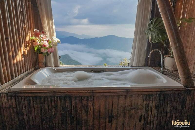 ดอยม่อนเงาะ, เที่ยวแม่แตง, จูเลี๊ยะแคมป์, จูเลี๊ยะแคมป์ ม่อนเงาะ ที่พักวิวเขา ชมหมอกสวยจากหน้าบ้าน