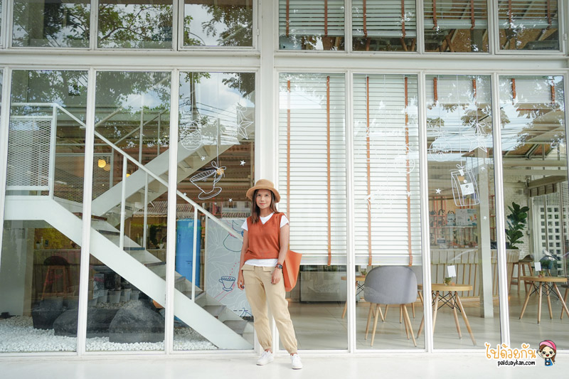 ร้านกาแฟโชคชัยสี่, คาเฟ่โชคชัยสี่, hario café  โชคชัยสี่, hario คาเฟ่โชคชัย 4 ในสไตล์ญี่ปุ่น