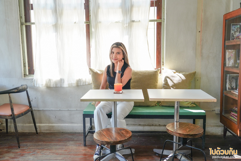 คาเฟ่ลำพูน, ร้านกาแฟลำพูน, ยาน ลำพูน, ยาน ลำพูน คาเฟ่สุดเก๋าสไตล์วินเทจเรโทร