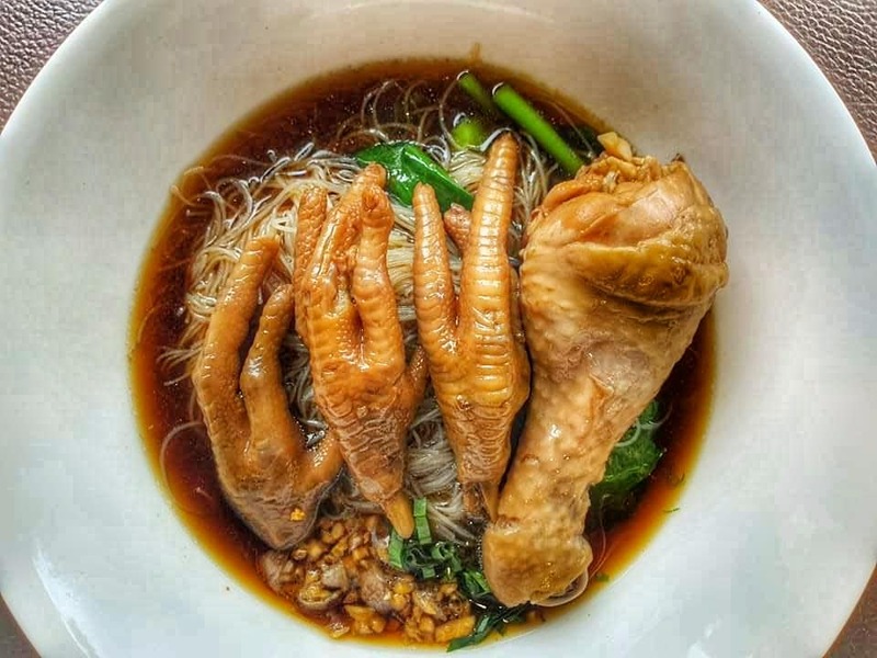 ก๋วยเตี๋ยวไก่มะระ : 13 ร้านก๋วยเตี่ยวไก่มะระ แต่ละร้านบอกเลยว่าเด็ด!