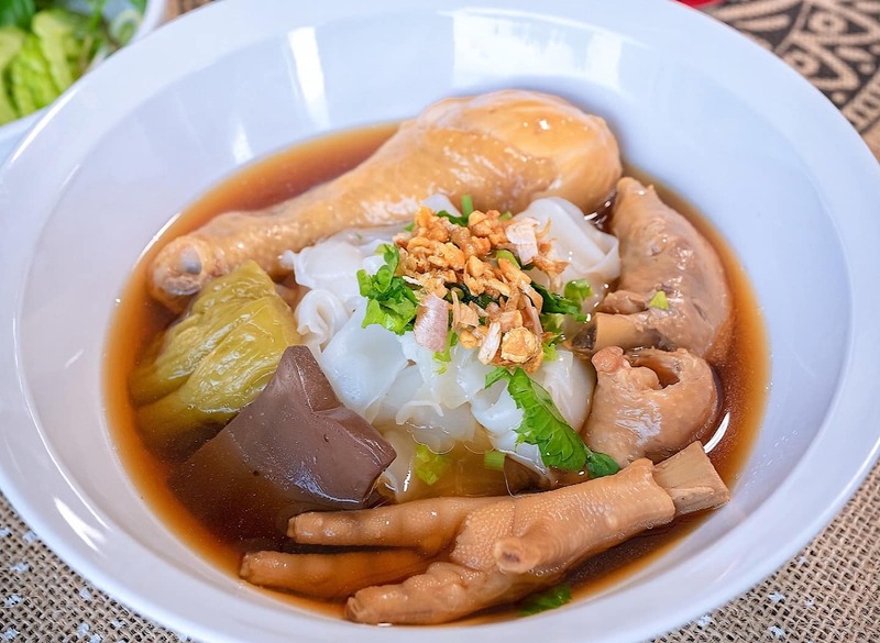 ก๋วยเตี๋ยวไก่มะระ : 13 ร้านก๋วยเตี่ยวไก่มะระ แต่ละร้านบอกเลยว่าเด็ด!