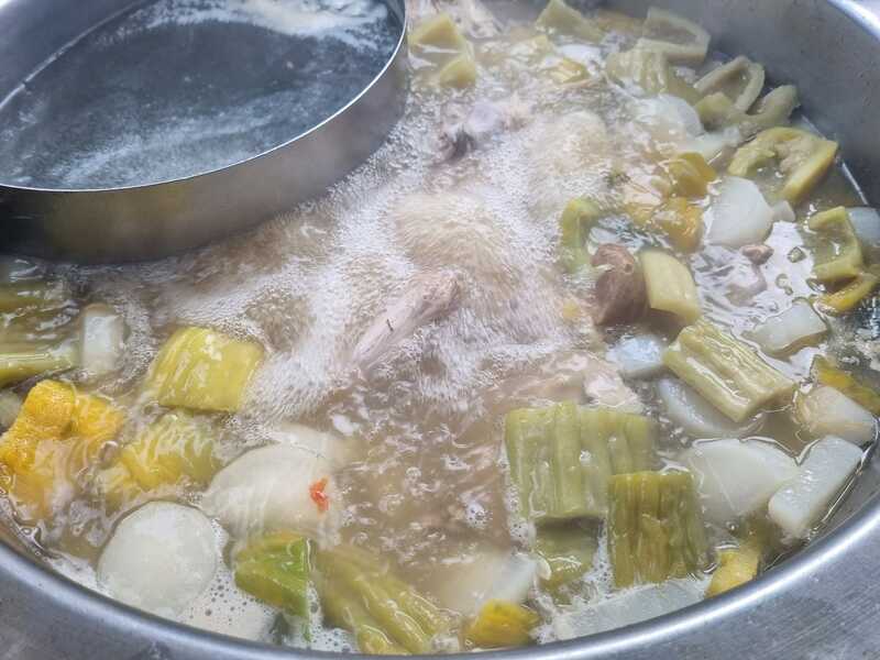 ก๋วยเตี๋ยวไก่มะระ : 13 ร้านก๋วยเตี่ยวไก่มะระ แต่ละร้านบอกเลยว่าเด็ด!