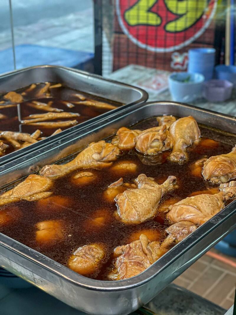 ก๋วยเตี๋ยวไก่มะระ : 13 ร้านก๋วยเตี่ยวไก่มะระ แต่ละร้านบอกเลยว่าเด็ด!