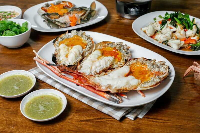 รวม 9 ร้านอาหารและเครื่องดื่ม delivery คัดมาแล้วว่าเด็ด พร้อมอิ่มง่ายๆ แค่ยกหูโทรสั่ง