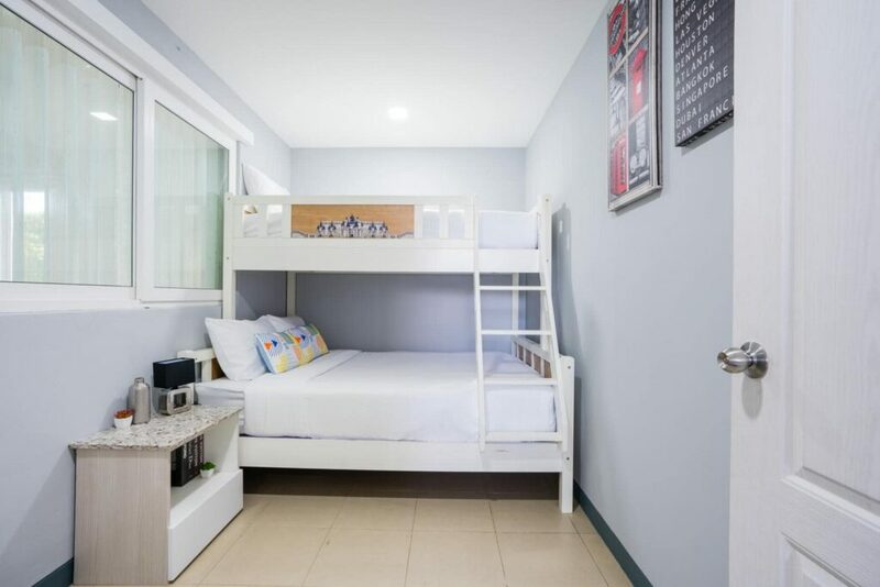 umbrella poolvilla pattaya มีความกว้างขวาง พักได้ 8 คน