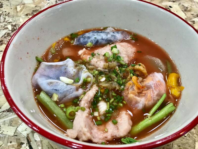 top 6+ ร้านก๋วยเตี๋ยวปากหม้อ หลายไส้ หลายรส เข้มข้นครบเครื่อง ชามเดียวไม่เคยพอ
