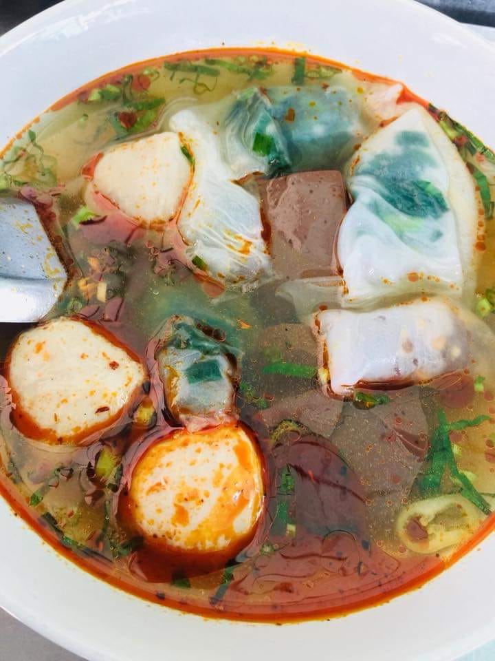 top 6+ ร้านก๋วยเตี๋ยวปากหม้อ หลายไส้ หลายรส เข้มข้นครบเครื่อง ชามเดียวไม่เคยพอ