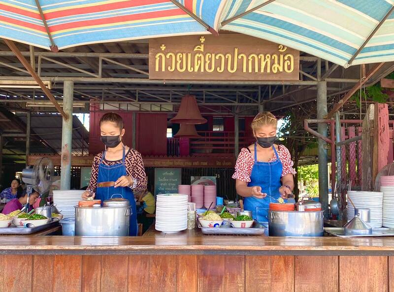 top 6+ ร้านก๋วยเตี๋ยวปากหม้อ หลายไส้ หลายรส เข้มข้นครบเครื่อง ชามเดียวไม่เคยพอ