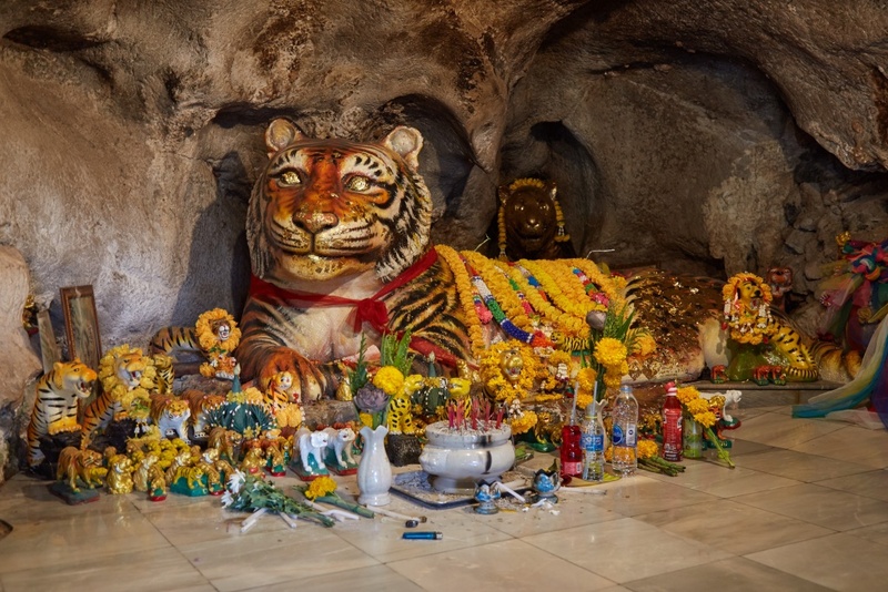 กระบี่, กระบี่ 2024, กระบี่ 2567, จังหวัดกระบี่, ถนนคนเดินกระบี่, ถ้ำพญานาค, ถ้ำพระนาง, ถ้ำไวกิ้ง, ทะเลอันดามัน, ทะเลแหวก กระบี่, ทะเลแหวก อ่าวนาง, ท่าปอมคลองสองน้ํา, ที่เที่ยวกระบี่, ที่เที่ยวกระบี่ 2567, ที่เที่ยวลับ กระบี่, น้ำตกร้อนคลองท่อม, พีพี, วัดคลองท่อม, วัดถ้ำเสือ, วัดถ้ำเสือ กระบี่, สระมรกต, หมู่เกาะพีพี, หมู่เกาะห้า, หมู่เกาะเหลาบิเละ, หาดต้นไทร, หาดพระนาง, หาดอ่าวนาง, หาดไร่เลย์, อ่าวมาหยา, เกาะทับ, เกาะปอดะ, เกาะพีพี, เกาะพีพีดอน, เกาะพีพีเล, เกาะรอก, เกาะลันตา, เกาะลันตาน้อย, เกาะลันตาใหญ่, เกาะหม้อ, เกาะห้อง, เกาะไก่, เกาะไม้ไผ่, เขาขนาบน้ำ, เขาผาค้อม, เที่ยวกระบี่, เที่ยวกระบี่ 2024, เที่ยวกระบี่ 2567, ไร่เลย์, top 20+ ที่เที่ยวกระบี่ [กรกฎาคม 2024] ความงดงามแห่งอันดามัน ตะลุยชมเกาะแห่งสรวงสวรรค์