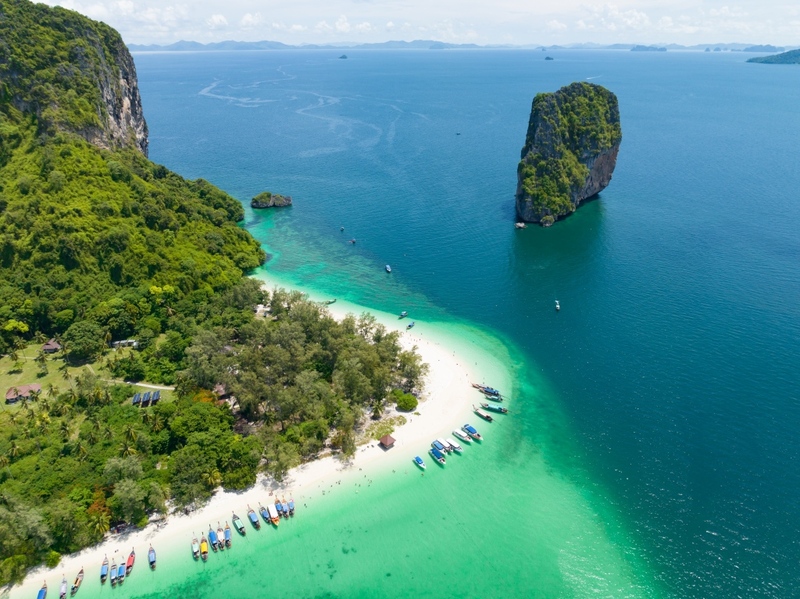 กระบี่, กระบี่ 2024, กระบี่ 2567, จังหวัดกระบี่, ถนนคนเดินกระบี่, ถ้ำพญานาค, ถ้ำพระนาง, ถ้ำไวกิ้ง, ทะเลอันดามัน, ทะเลแหวก กระบี่, ทะเลแหวก อ่าวนาง, ท่าปอมคลองสองน้ํา, ที่เที่ยวกระบี่, ที่เที่ยวกระบี่ 2567, ที่เที่ยวลับ กระบี่, น้ำตกร้อนคลองท่อม, พีพี, วัดคลองท่อม, วัดถ้ำเสือ, วัดถ้ำเสือ กระบี่, สระมรกต, หมู่เกาะพีพี, หมู่เกาะห้า, หมู่เกาะเหลาบิเละ, หาดต้นไทร, หาดพระนาง, หาดอ่าวนาง, หาดไร่เลย์, อ่าวมาหยา, เกาะทับ, เกาะปอดะ, เกาะพีพี, เกาะพีพีดอน, เกาะพีพีเล, เกาะรอก, เกาะลันตา, เกาะลันตาน้อย, เกาะลันตาใหญ่, เกาะหม้อ, เกาะห้อง, เกาะไก่, เกาะไม้ไผ่, เขาขนาบน้ำ, เขาผาค้อม, เที่ยวกระบี่, เที่ยวกระบี่ 2024, เที่ยวกระบี่ 2567, ไร่เลย์, top 20+ ที่เที่ยวกระบี่ [กรกฎาคม 2024] ความงดงามแห่งอันดามัน ตะลุยชมเกาะแห่งสรวงสวรรค์