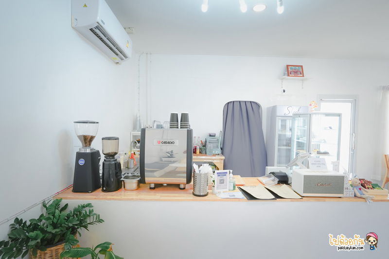 ร้านกาแฟนครนายก, sleek cafe นครนายก, ร้านกาแฟองครักษ์, sleek cafe คาเฟ่สไตล์มินิมอล ย่านองค์รักษ์