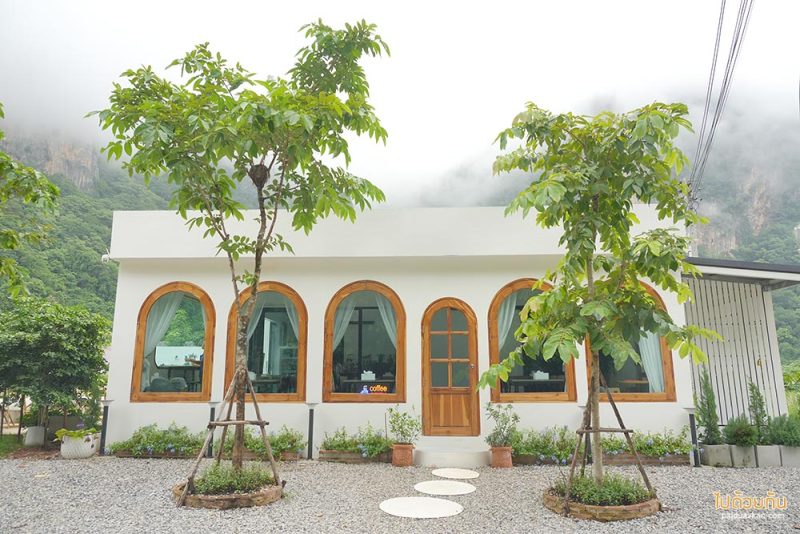 ที่พักอุทัยธานี, at the moment, เที่ยวอุทัยธานี, หุบป่าตาด, at the mountain ที่พักหุบป่าตาด สไตล์มินิมอล วิวภูเขา