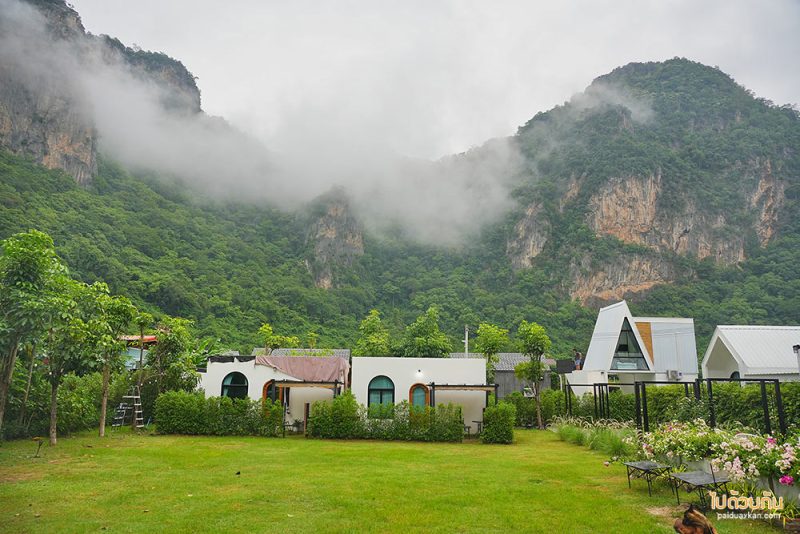 ที่พักอุทัยธานี, at the moment, เที่ยวอุทัยธานี, หุบป่าตาด, at the mountain ที่พักหุบป่าตาด สไตล์มินิมอล วิวภูเขา