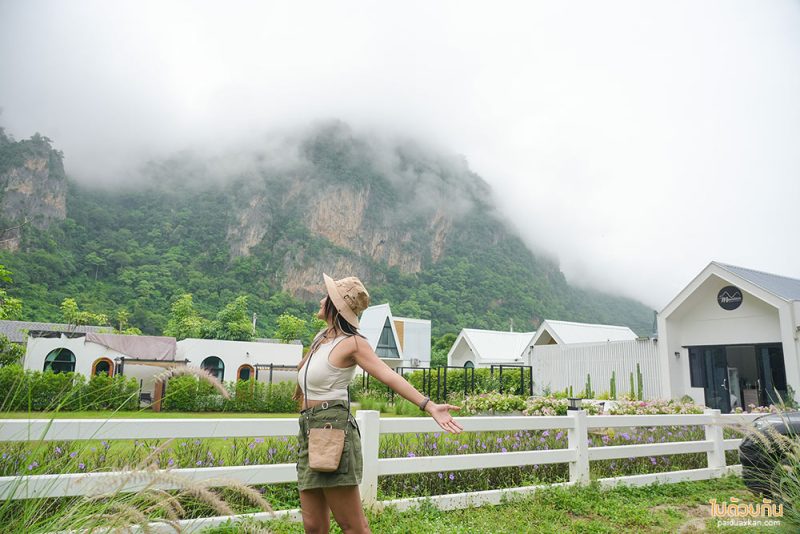 ที่พักอุทัยธานี, at the moment, เที่ยวอุทัยธานี, หุบป่าตาด, at the mountain ที่พักหุบป่าตาด สไตล์มินิมอล วิวภูเขา