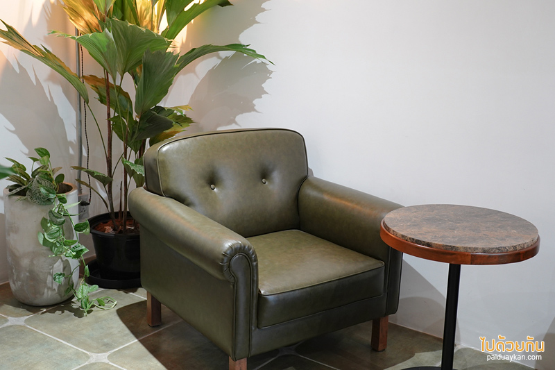 คาเฟ่โชคชัยสี่, yellow teeth, คาเฟ่ลาดพร้าว, yellow teeth sip n’ snap  คาเฟ่วินเทจสุดเท่ รสชาติพรีเมียม