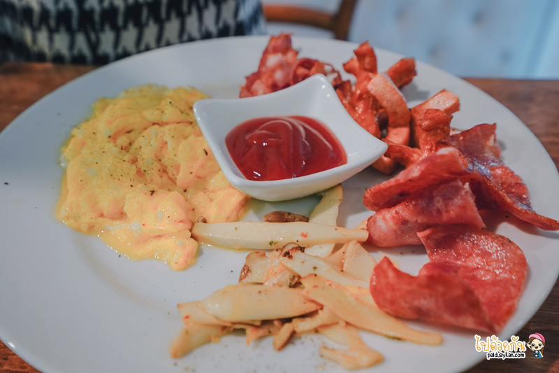 คาเฟ่ศรีราชา, ศรีราชา, common room stylish  ศรีราชา