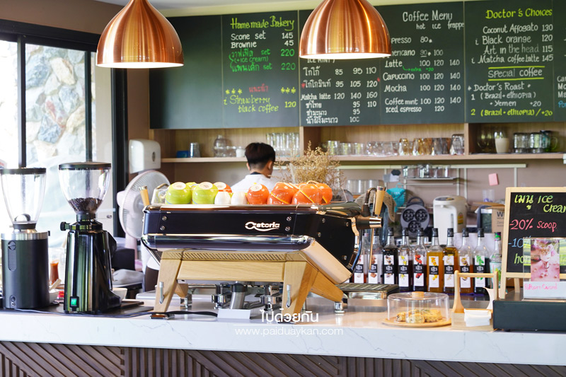 ร้านกาแฟเขาใหญ่, คาเฟ่เขาใหญ่, เขาใหญ่, doctor coffee เขาใหญ่, doctor coffee khaoyai, doctor coffee เขาใหญ่ จิบเครื่องดื่ม ชมสวน ถ่ายภาพฟุ้งฟิ้ง