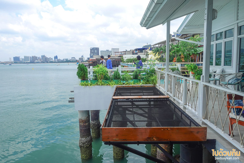 banlay home café คาเฟ่ริมทะเล สุดโฮมมี่   