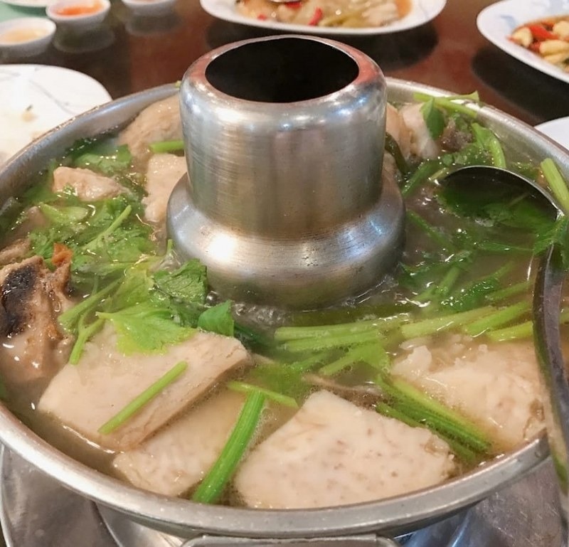 top 15+ ร้านอาหารสุพรรณบุรี 2567 ร้านอาหารริมน้ำ อาหารขึ้นชื่อ บรรยากาศดี ราคาถูก