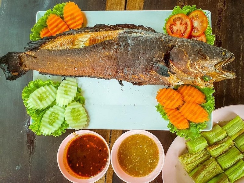 top 15+ ร้านอาหารสุพรรณบุรี 2567 ร้านอาหารริมน้ำ อาหารขึ้นชื่อ บรรยากาศดี ราคาถูก