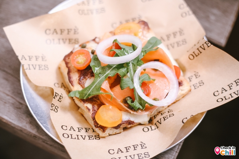 caffe olives, l&039;oliva, olives, olives cafe, คาเฟ่ กรุงเทพ, คาเฟ่ ทองหล่อ, คาเฟ่ โอลีฟ, คาเฟ่ย่าน สุขุมวิท, คาเฟ่ย่านทองหล่อ, คาเฟ่สุขุมวิท, คาเฟ่สไตล์อิตาเลี่ยน, คาเฟ่ใกล้ฉัน, โลลิว่า, โอลีฟ คาเฟ่, รีวิว ร้าน caffe olives คาเฟ่และร้านอาหารโฮมมี่สไตล์อิตาเลียน อร่อยเด็ด สุดปัง ย่านสุขุมวิท