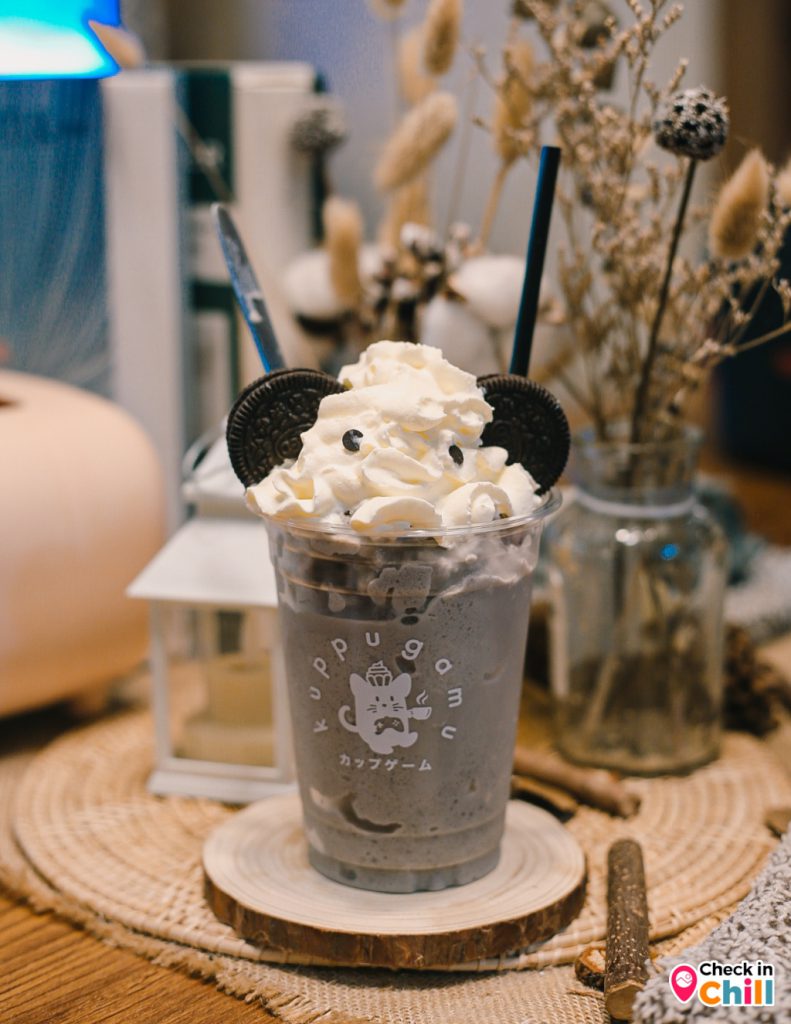 kuppu gamu cafe, kuppu gamu cafe and game store, kuppugamu, kuppugamu game store, คัปปุเกมมุคาเฟ่, ค่าเฟ่ปทุมธานี, คาเฟ่เกมส์, คาเฟ่เกมส์และแมว, คาเฟ่แมว, รีวิว kuppu gamu cafe and game store คาเฟ่ลับย่านปทุมธานี สนุกสนานกับการเล่นเกมส์ เพลิดเพลินไปกับเหล่าน้องเหมียว