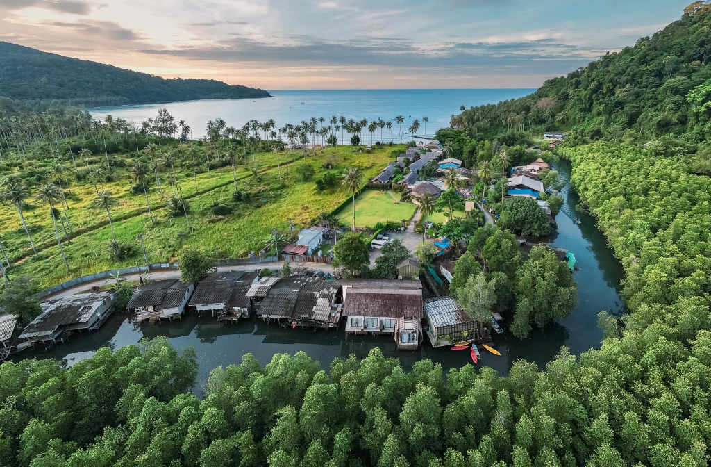 away koh kood resort, captain hook resort, cham&039;s house, escape life koh kood, high season pool villa & spa, koh kood resort, peter pan resort, rest sea resort koh kood, sea far resort, shantaa koh kood, soneva kiri, the beach natural resort, to the sea the resort koh kood, wendy the pool resort, กัปตัน ฮุก รีสอร์ท, จังหวัดตราด, จามส์เฮาส์ เกาะกูด รีสอร์ท, ฌานตา เกาะกูด, ที่พัก, ที่พักริมทะเล, ที่พักเกาะกูด, ที่พักเกาะกูด 2024, ที่พักเกาะกูด 2566, ที่พักเกาะกูด 2567, ที่พักเกาะกูดติดทะเล, ที่พักเกาะกูดติดทะเล 2024, ที่พักเกาะกูดติดทะเล 2567, ที่เที่ยว, ทู เดอะซี เดอะ รีสอร์ท, ปีเตอร์แพน รีสอร์ท, รีสอร์ท เกาะกูด, สีฟ้า รีสอร์ท เกาะกูด, อเวย์ เกาะกูด รีสอร์ท, เกาะกูด, เกาะกูด ที่พัก, เกาะกูด ที่พัก 2024, เกาะกูด ที่พัก 2567, เกาะกูด รีสอร์ท, เดอะ บีช เนเชอรัล รีสอร์ท เกาะกูด, เรส ซี รีสอร์ท เกาะกูด, เวนดี้ เดอะ พูล รีสอร์ท, เอสเคป ไลฟ์ เกาะกูด, แนะนำที่พัก, โซเนว่า คีรี, ไฮ ซีซั่น พูลวิลล่า แอนด์ สปา, top 14+ ที่พักเกาะกูด [กรกฎาคม 2024] พักผ่อนสุดชิลล์ ติดทะเล จังหวัดตราด