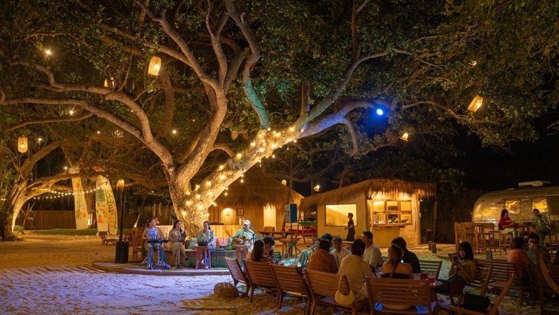 bake and more, bellinee’s rayong, guer cafe, happy camper rayong, happy camper คาเฟ่, mama don’t like espresso bar & bake lab, mhuan fun cafe & art, misahouse, phala craft coffee roasters, seaseoul cafe, she sails cafe & beach club, she sails rayong, the creeper house, triple o coffee, u cup coffee, คาเฟ่ระยอง, คาเฟ่ระยอง 2024, คาเฟ่ระยอง 2567, คาเฟ่ริมทะเล ระยอง, คาเฟ่เปิดใหม่ ระยอง, คาเฟ่ใกลฉัน, ซีโซล คาเฟ่, ปาฎี, มาม่า ดอนท์ ไลท์ คาเฟ่, มิสะเฮ้าท์, ระยอง 2024, ระยอง 2567, ระยอง คาเฟ่, ร้านปาฎี, ร้านเกื้อ, สวนก๋ง, เที่ยวระยอง, เบค แอนด์ มอร์ คาเฟ่, เบลลินี่ ระยอง, เหมือนฝัน คาเฟ่, top 15+ คาเฟ่ระยอง [สิงหาคม 2024] นั่งจิบชากาแฟ ทานเบเกอรี่ ดื่มด่ำธรรมชาติ รับลมริมทะเล