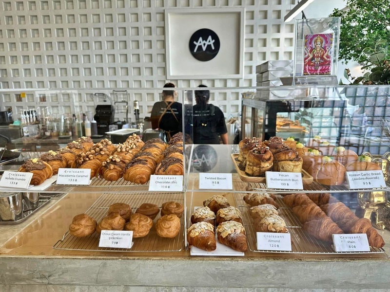 bake and more, bellinee’s rayong, guer cafe, happy camper rayong, happy camper คาเฟ่, mama don’t like espresso bar & bake lab, mhuan fun cafe & art, misahouse, phala craft coffee roasters, seaseoul cafe, she sails cafe & beach club, she sails rayong, the creeper house, triple o coffee, u cup coffee, คาเฟ่ระยอง, คาเฟ่ระยอง 2024, คาเฟ่ระยอง 2567, คาเฟ่ริมทะเล ระยอง, คาเฟ่เปิดใหม่ ระยอง, คาเฟ่ใกลฉัน, ซีโซล คาเฟ่, ปาฎี, มาม่า ดอนท์ ไลท์ คาเฟ่, มิสะเฮ้าท์, ระยอง 2024, ระยอง 2567, ระยอง คาเฟ่, ร้านปาฎี, ร้านเกื้อ, สวนก๋ง, เที่ยวระยอง, เบค แอนด์ มอร์ คาเฟ่, เบลลินี่ ระยอง, เหมือนฝัน คาเฟ่, top 15+ คาเฟ่ระยอง [สิงหาคม 2024] นั่งจิบชากาแฟ ทานเบเกอรี่ ดื่มด่ำธรรมชาติ รับลมริมทะเล