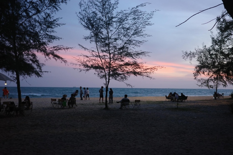 bake and more, bellinee’s rayong, guer cafe, happy camper rayong, happy camper คาเฟ่, mama don’t like espresso bar & bake lab, mhuan fun cafe & art, misahouse, phala craft coffee roasters, seaseoul cafe, she sails cafe & beach club, she sails rayong, the creeper house, triple o coffee, u cup coffee, คาเฟ่ระยอง, คาเฟ่ระยอง 2024, คาเฟ่ระยอง 2567, คาเฟ่ริมทะเล ระยอง, คาเฟ่เปิดใหม่ ระยอง, คาเฟ่ใกลฉัน, ซีโซล คาเฟ่, ปาฎี, มาม่า ดอนท์ ไลท์ คาเฟ่, มิสะเฮ้าท์, ระยอง 2024, ระยอง 2567, ระยอง คาเฟ่, ร้านปาฎี, ร้านเกื้อ, สวนก๋ง, เที่ยวระยอง, เบค แอนด์ มอร์ คาเฟ่, เบลลินี่ ระยอง, เหมือนฝัน คาเฟ่, top 15+ คาเฟ่ระยอง [สิงหาคม 2024] นั่งจิบชากาแฟ ทานเบเกอรี่ ดื่มด่ำธรรมชาติ รับลมริมทะเล