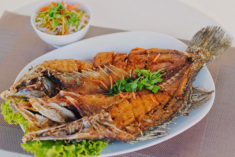 ชะอำ, top 9+ ร้านอาหารทะเลชะอำ 2567 อาหารทะเลสดๆ น้ำจิ้มรสเด็ด