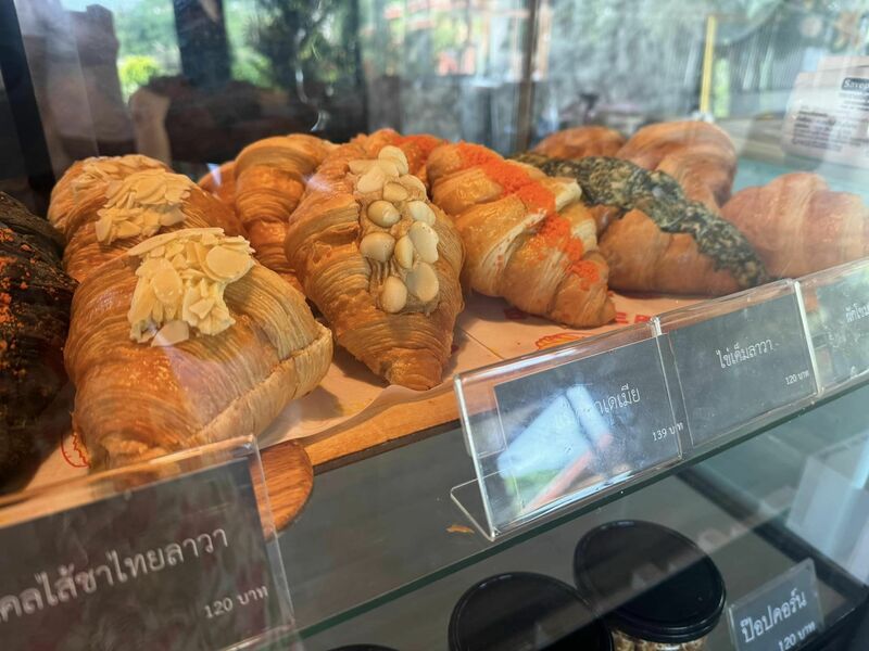 top 6+ ร้านเค้กเรดเวลเวท (red velvet) เค้กเนื้อสีเเดงกำมะหยี่ชิ้นหนาเนื้อนุ่มของคนรักเค้กต้องไม่พลาด