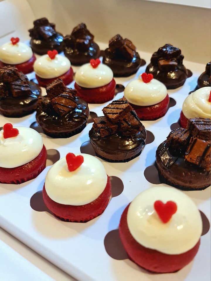 top 6+ ร้านเค้กเรดเวลเวท (red velvet) เค้กเนื้อสีเเดงกำมะหยี่ชิ้นหนาเนื้อนุ่มของคนรักเค้กต้องไม่พลาด